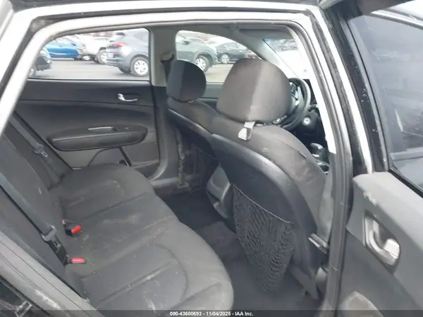 5XXGT4L35KG365357 2019 KIA OPTIMA - Image 8