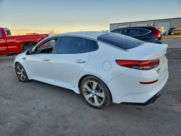 5XXGT4L35KG368856 2019 KIA OPTIMA - Image 2