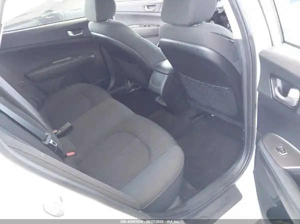 5XXGT4L35KG369005 2019 KIA OPTIMA - Image 8