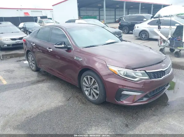 5XXGT4L35KG372325 2019 KIA OPTIMA - Image 1