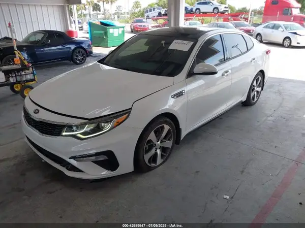 5XXGT4L35KG374138 2019 KIA OPTIMA - Image 2