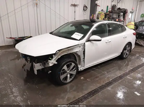 5XXGT4L35KG375497 2019 KIA OPTIMA - Image 2