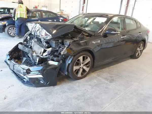 5XXGT4L35KG375533 2019 KIA OPTIMA - Image 2