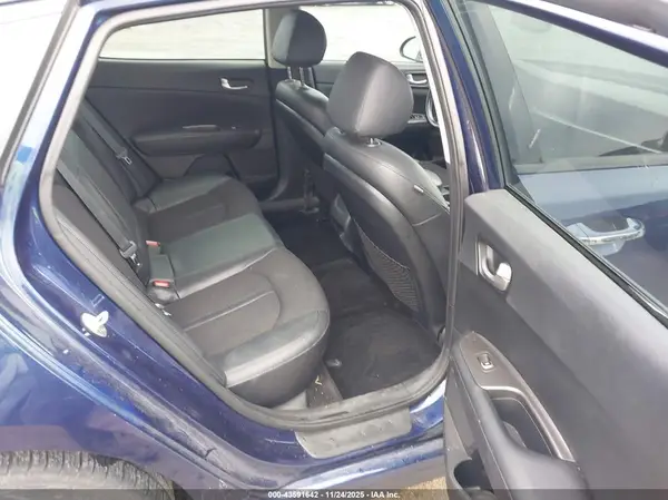5XXGT4L35KG375709 2019 KIA OPTIMA - Image 8