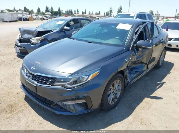 5XXGT4L35KG377380 2019 KIA OPTIMA - Image 2