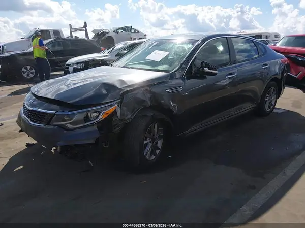 5XXGT4L35LG380328 2020 KIA OPTIMA - Image 2