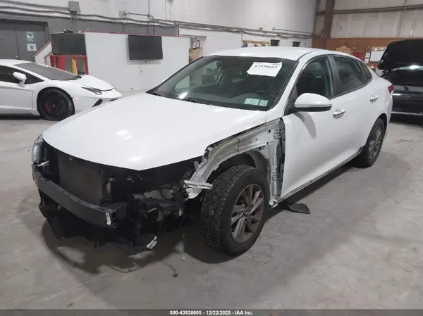 5XXGT4L35LG381186 2020 KIA OPTIMA - Image 2