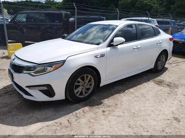 5XXGT4L35LG382953 2020 KIA OPTIMA - Image 2