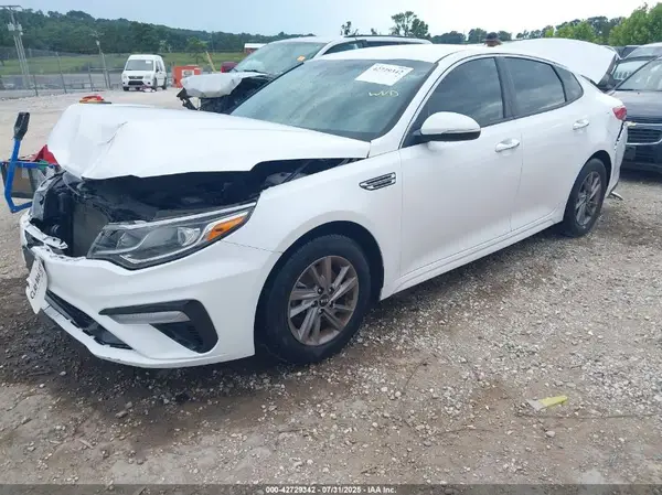 5XXGT4L35LG383911 2020 KIA OPTIMA - Image 2