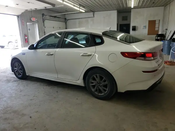5XXGT4L35LG384704 2020 KIA OPTIMA - Image 2