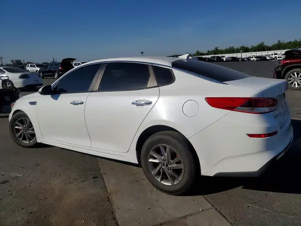 5XXGT4L35LG386517 2020 KIA OPTIMA - Image 2