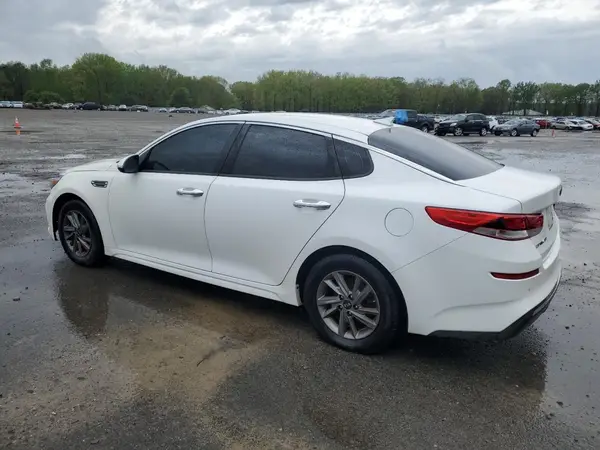 5XXGT4L35LG388851 2020 KIA OPTIMA - Image 2