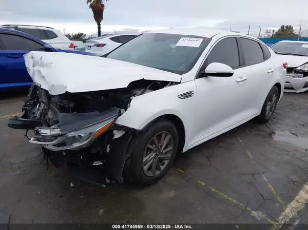 5XXGT4L35LG391510 2020 KIA OPTIMA - Image 2