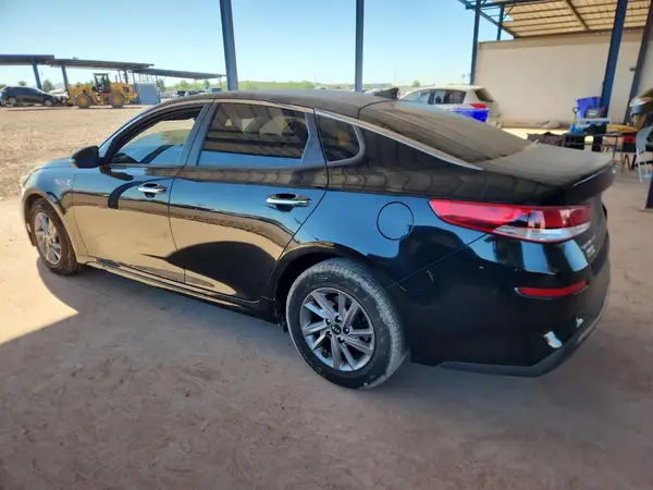 5XXGT4L35LG392463 2020 KIA OPTIMA - Image 2