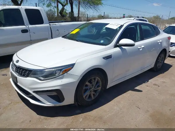 5XXGT4L35LG393189 2020 KIA OPTIMA - Image 2