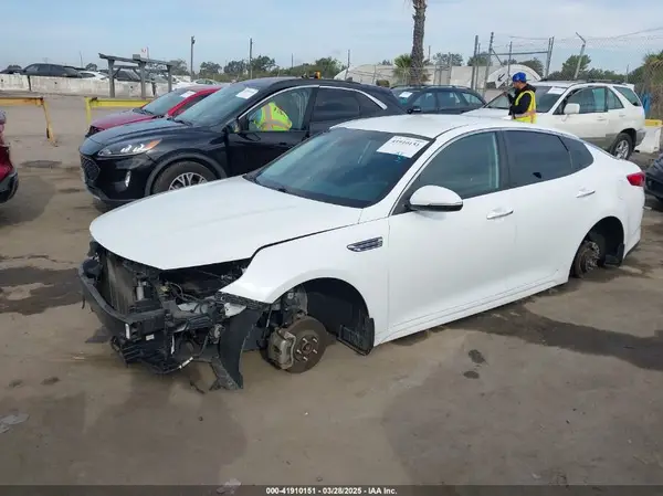 5XXGT4L35LG395766 2020 KIA OPTIMA - Image 2