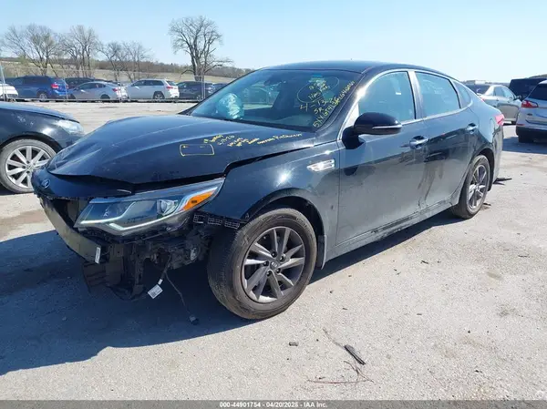 5XXGT4L35LG402067 2020 KIA OPTIMA - Image 2
