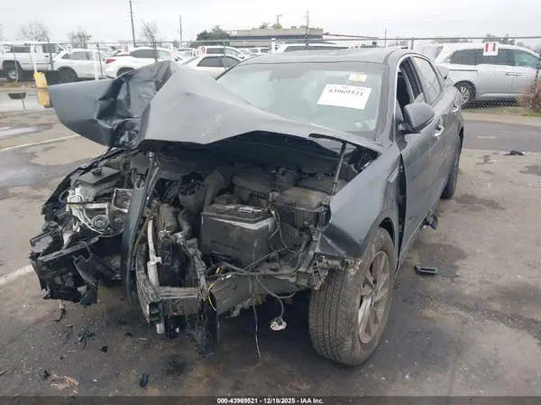 5XXGT4L35LG403655 2020 KIA OPTIMA - Image 2