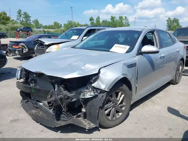 5XXGT4L35LG411447 2020 KIA OPTIMA - Image 2