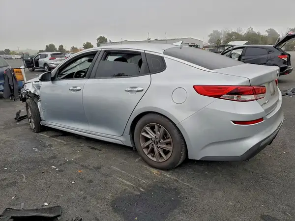 5XXGT4L35LG415076 2020 KIA OPTIMA - Image 2
