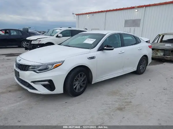 5XXGT4L35LG425025 2020 KIA OPTIMA - Image 2