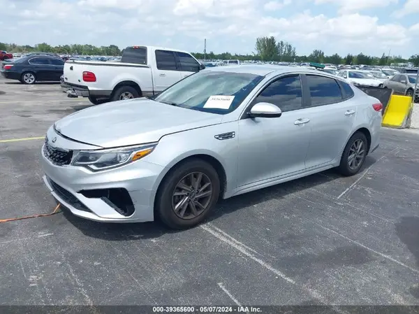 5XXGT4L35LG425140 2020 KIA OPTIMA - Image 2
