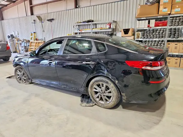 5XXGT4L35LG425316 2020 KIA OPTIMA - Image 2