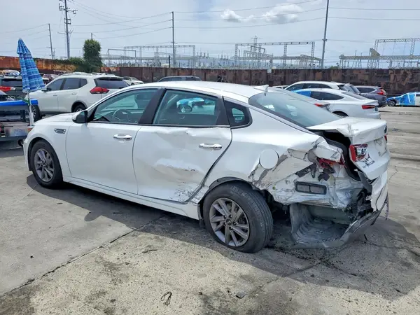 5XXGT4L35LG425493 2020 KIA OPTIMA - Image 2