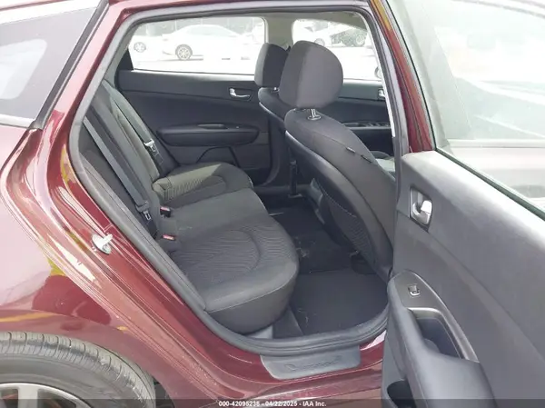 5XXGT4L35LG427230 2020 KIA OPTIMA - Image 8