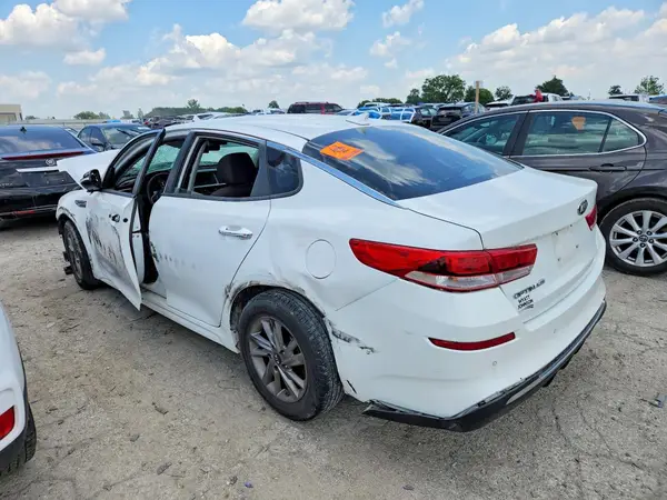 5XXGT4L35LG427745 2020 KIA OPTIMA - Image 2