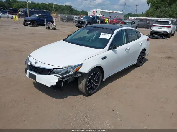 5XXGT4L35LG429625 2020 KIA OPTIMA - Image 2