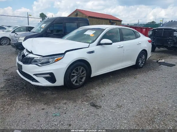 5XXGT4L35LG429849 2020 KIA OPTIMA - Image 2