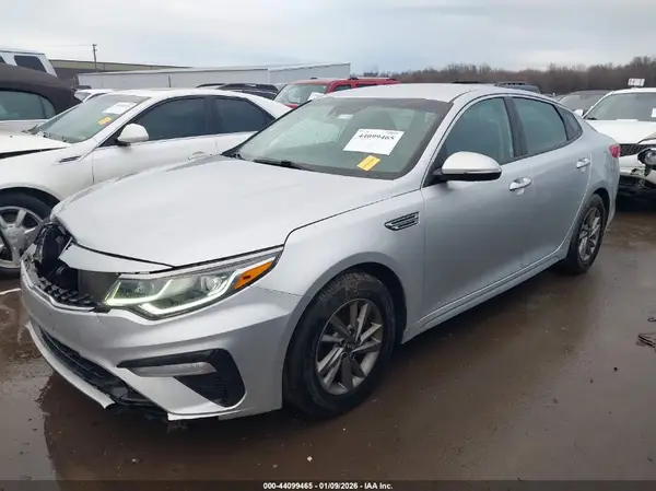 5XXGT4L35LG440379 2020 KIA OPTIMA - Image 2