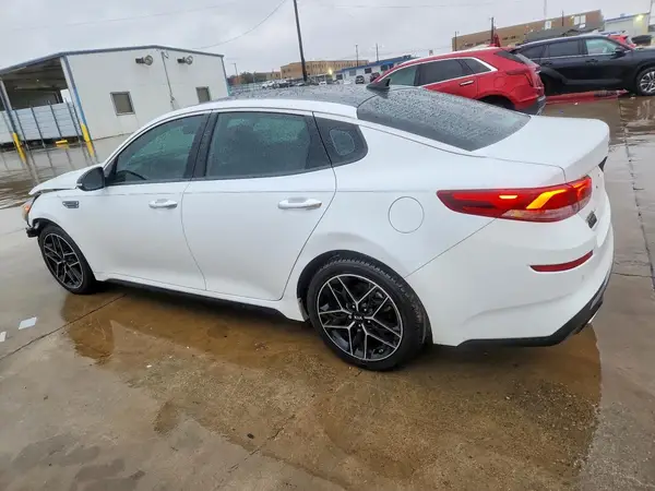 5XXGT4L35LG442603 2020 KIA OPTIMA - Image 2