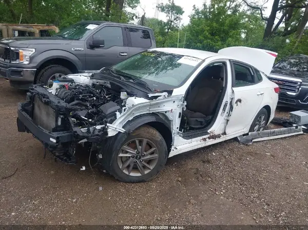 5XXGT4L35LG443069 2020 KIA OPTIMA - Image 2