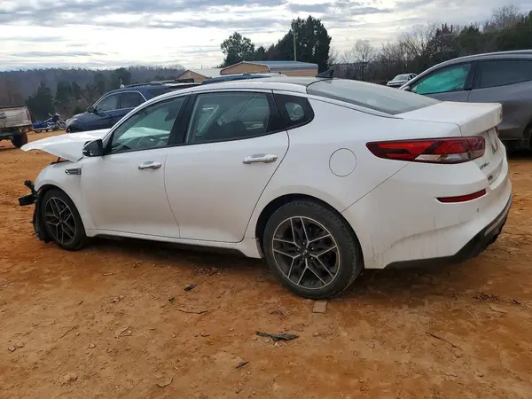 5XXGT4L35LG445677 2020 KIA OPTIMA - Image 2