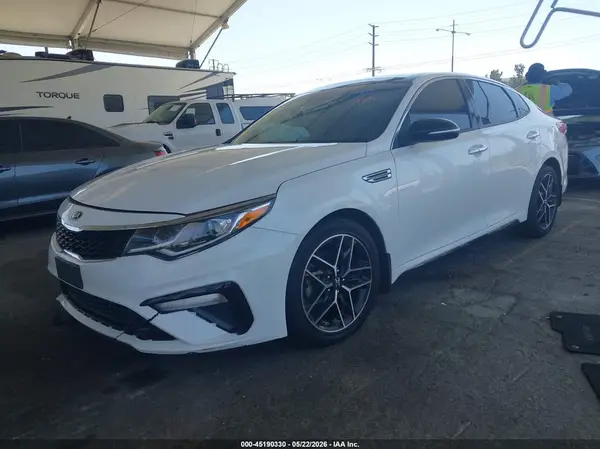 5XXGT4L35LG447056 2020 KIA OPTIMA - Image 2