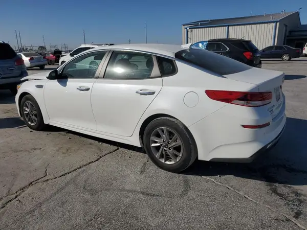 5XXGT4L35LG452113 2020 KIA OPTIMA - Image 2