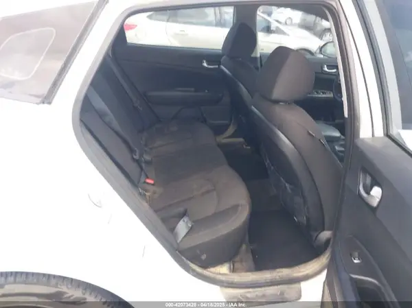5XXGT4L36GG001570 2016 KIA OPTIMA - Image 8