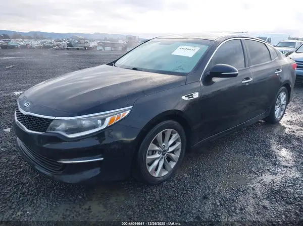 5XXGT4L36GG002928 2016 KIA OPTIMA - Image 2