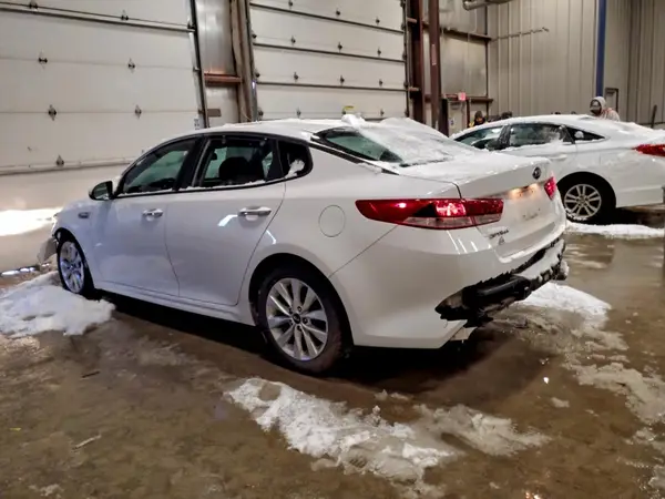 5XXGT4L36GG009958 2016 KIA OPTIMA - Image 2