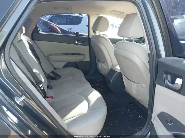 5XXGT4L36GG010866 2016 KIA OPTIMA - Image 8