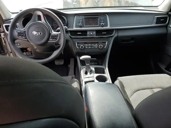 5XXGT4L36GG014612 2016 KIA OPTIMA - Image 8