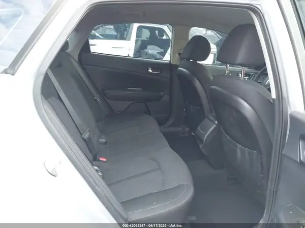5XXGT4L36GG017249 2016 KIA OPTIMA - Image 8