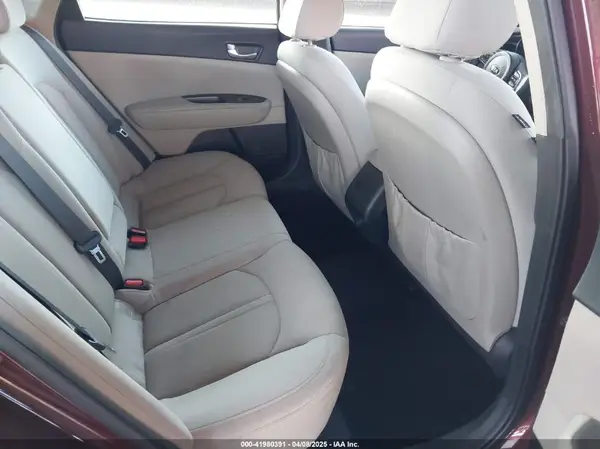 5XXGT4L36GG022564 2016 KIA OPTIMA - Image 8
