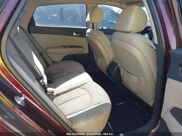 5XXGT4L36GG024119 2016 KIA OPTIMA - Image 8
