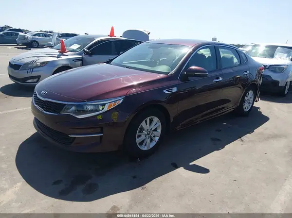 5XXGT4L36GG024492 2016 KIA OPTIMA - Image 2