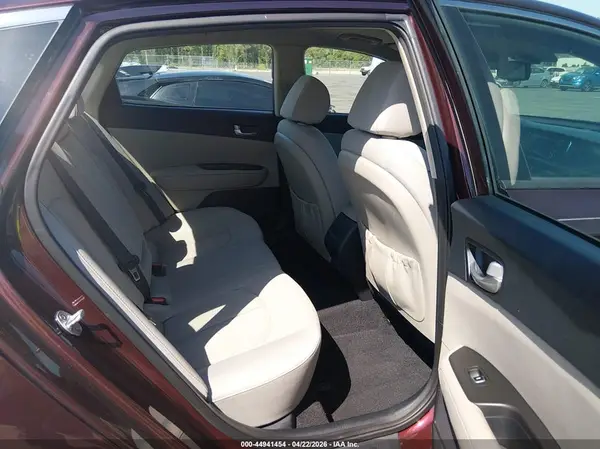 5XXGT4L36GG024492 2016 KIA OPTIMA - Image 8
