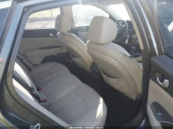 5XXGT4L36GG025383 2016 KIA OPTIMA - Image 8