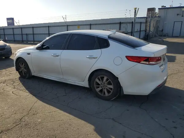 5XXGT4L36GG026629 2016 KIA OPTIMA - Image 2